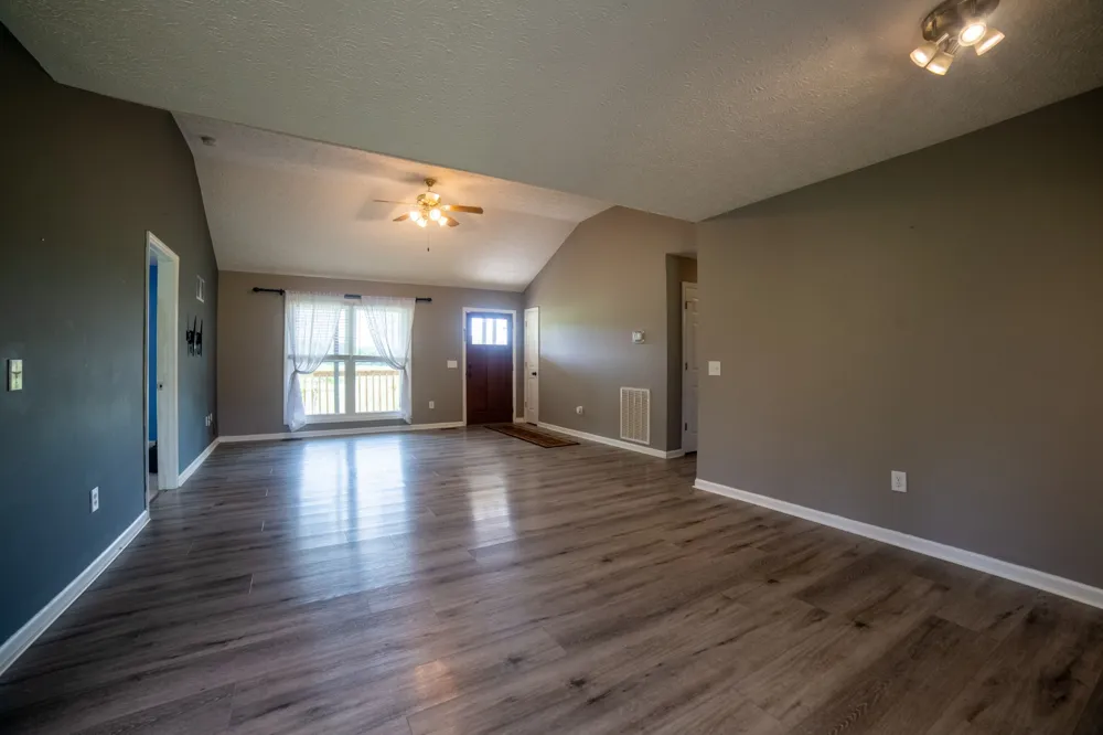 831 Philippi Rd Wartrace, TN 37183