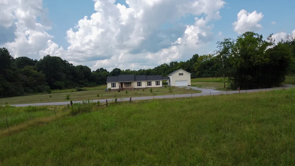 831 Philippi Rd Wartrace, TN 37183