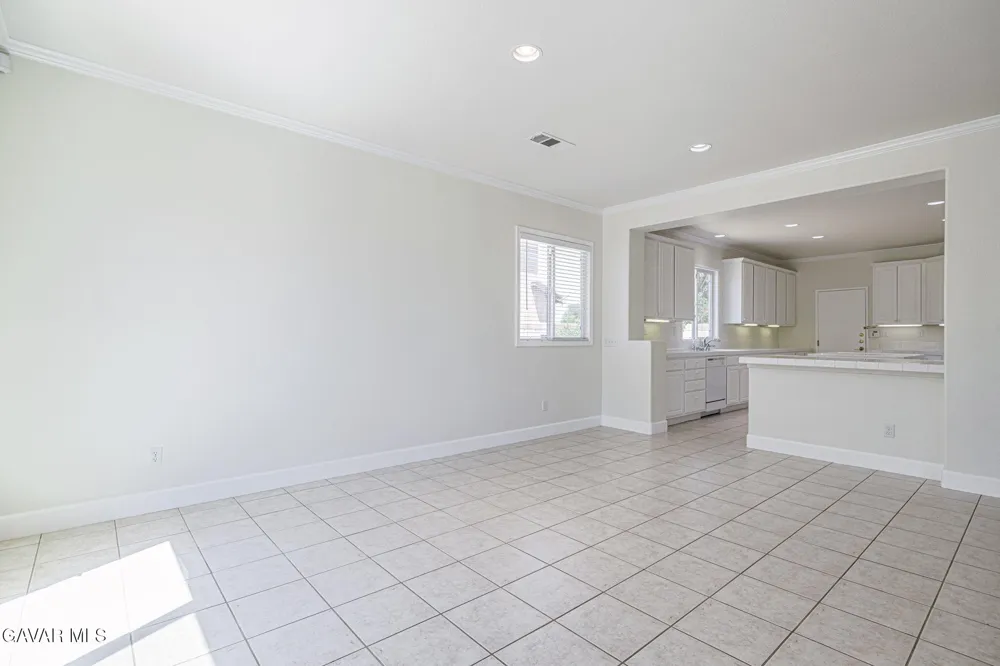 42327 W 42nd Street Quartz Hill, CA 93536