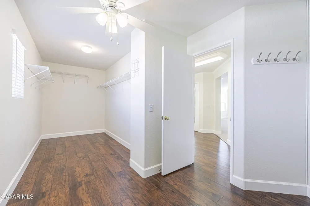 42327 W 42nd Street Quartz Hill, CA 93536