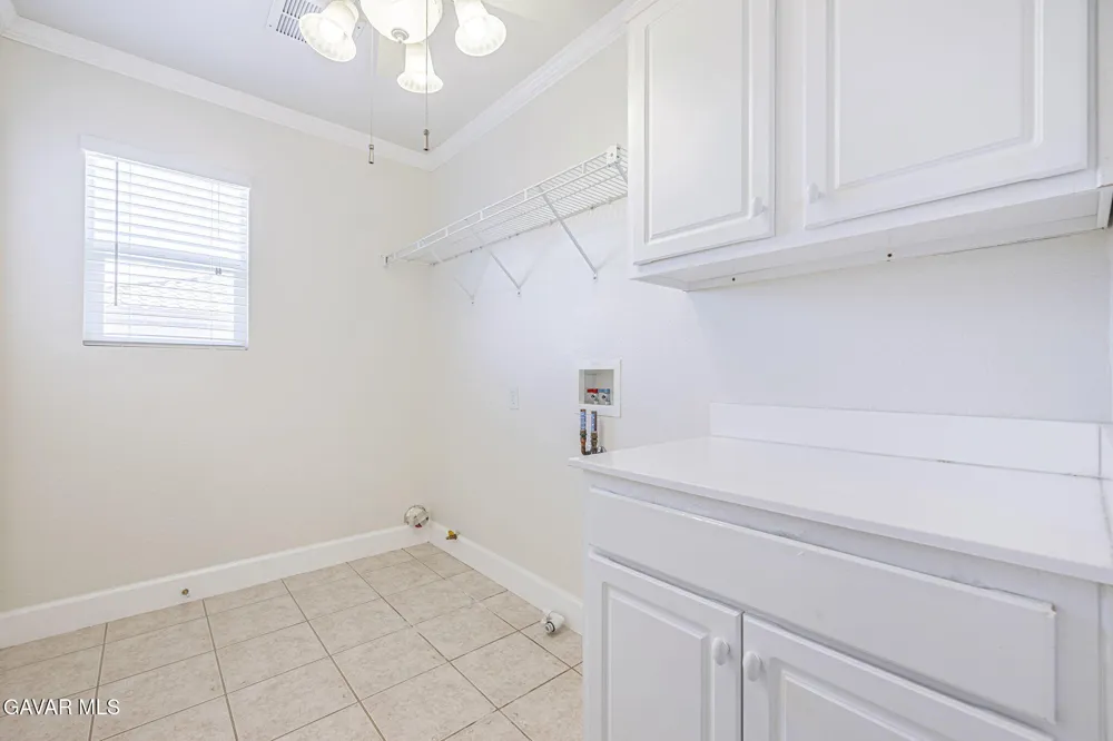 42327 W 42nd Street Quartz Hill, CA 93536