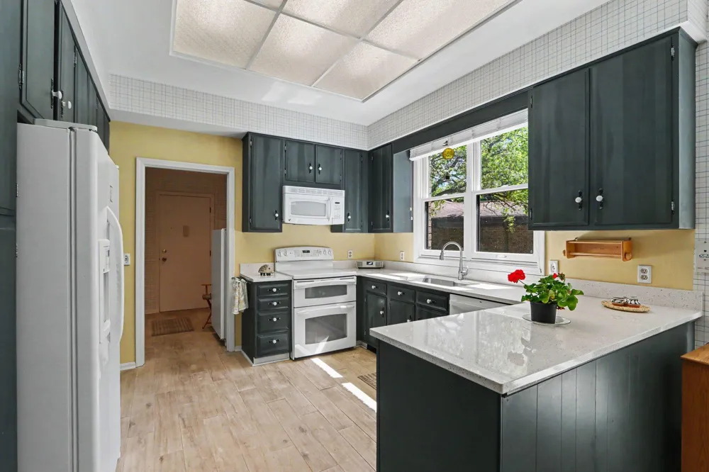 4161 Lake Terrace Drive Kalamazoo City, MI 49008