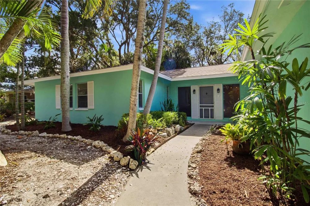 3629 EGERTON CIRCLE Sarasota, FL 34233