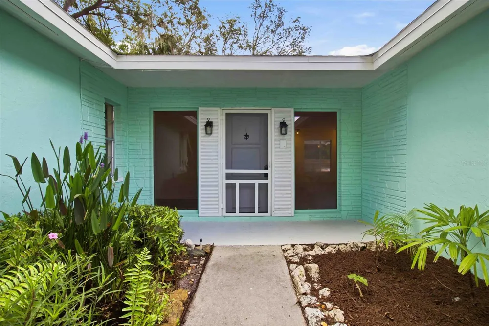 3629 EGERTON CIRCLE Sarasota, FL 34233