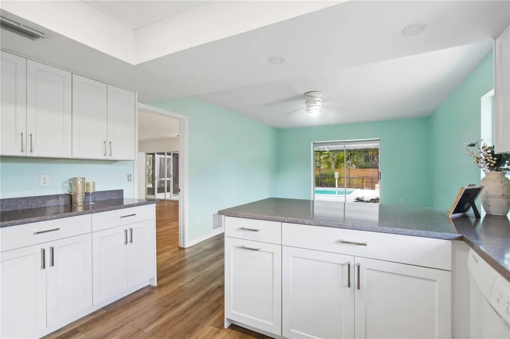 3629 EGERTON CIRCLE Sarasota, FL 34233