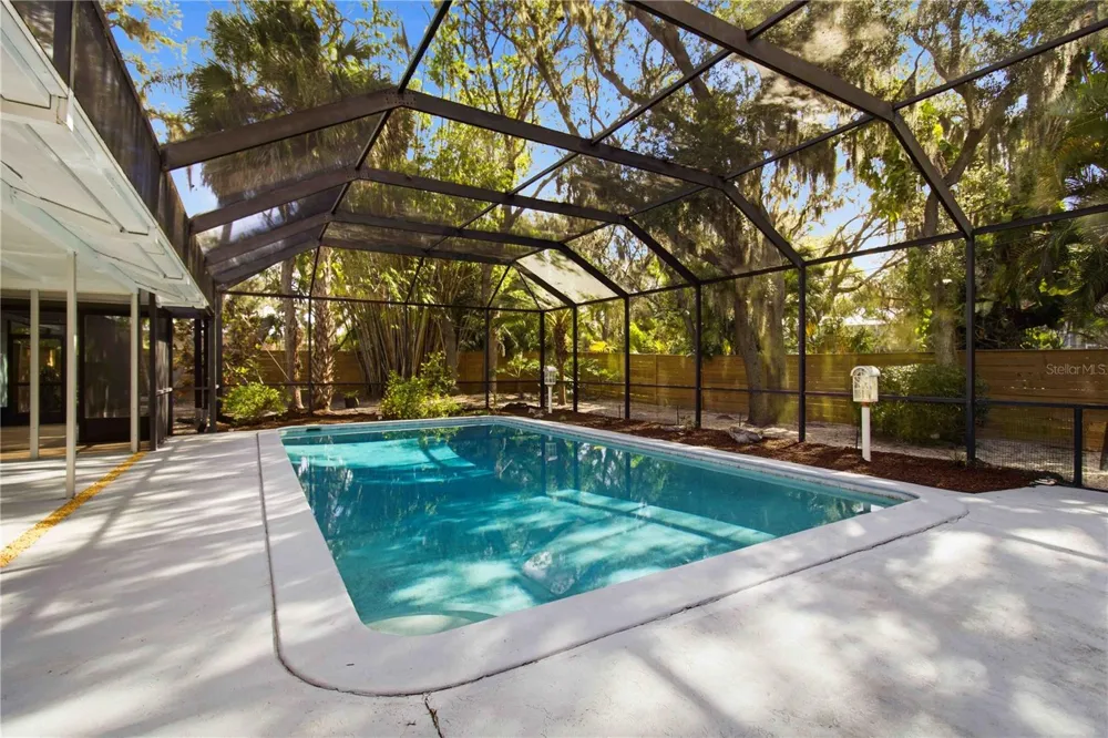 3629 EGERTON CIRCLE Sarasota, FL 34233