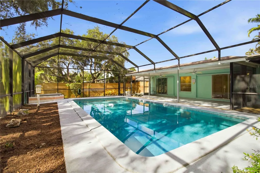3629 EGERTON CIRCLE Sarasota, FL 34233