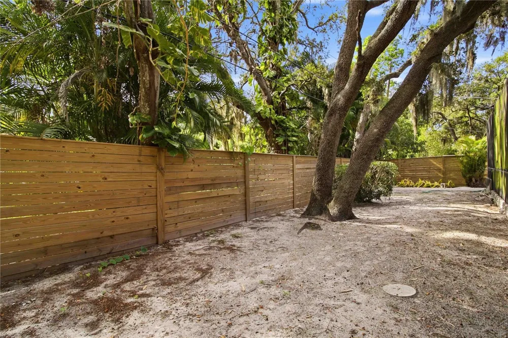 3629 EGERTON CIRCLE Sarasota, FL 34233