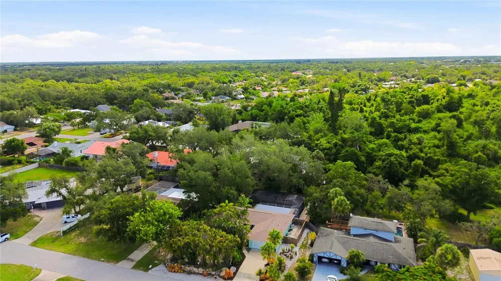 3629 EGERTON CIRCLE Sarasota, FL 34233