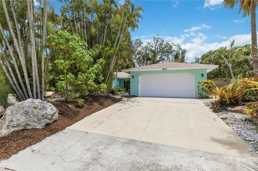 3629 EGERTON CIRCLE Sarasota, FL 34233