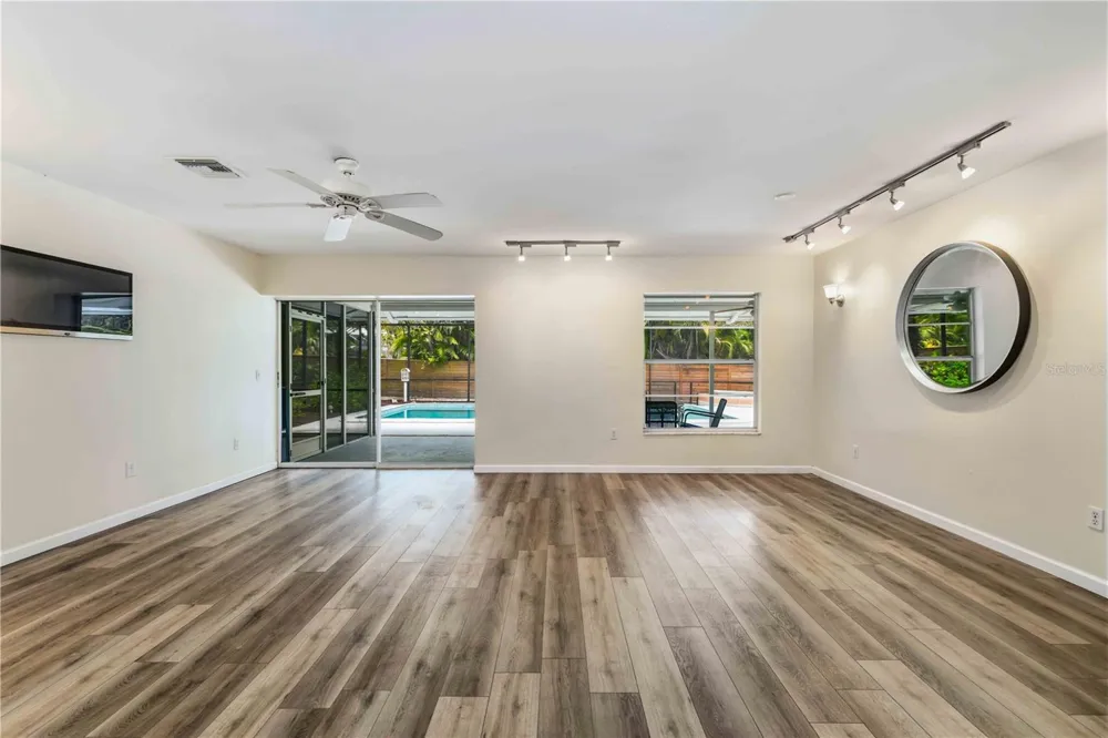 3629 EGERTON CIRCLE Sarasota, FL 34233