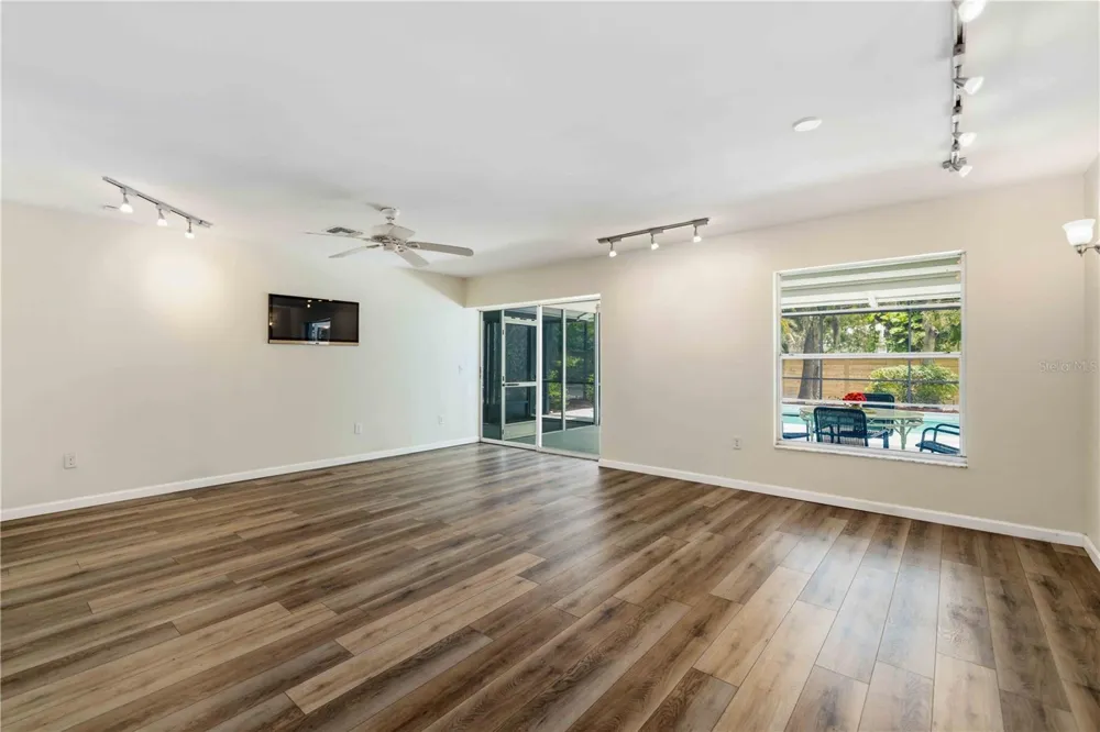 3629 EGERTON CIRCLE Sarasota, FL 34233