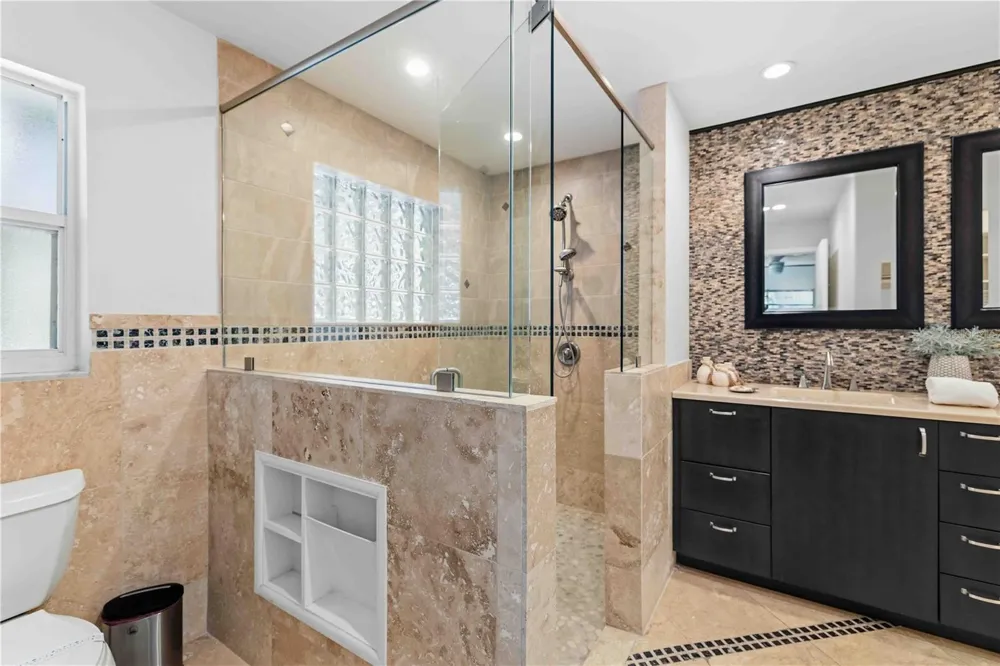 3629 EGERTON CIRCLE Sarasota, FL 34233