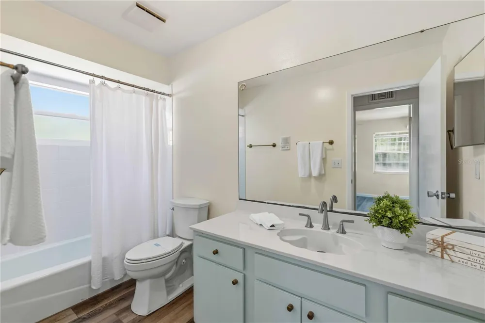 3629 EGERTON CIRCLE Sarasota, FL 34233