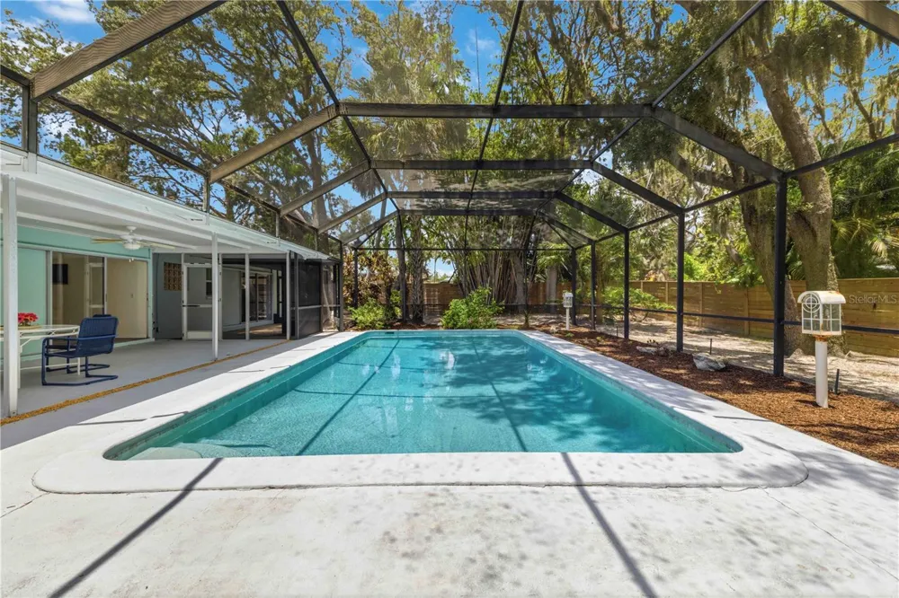 3629 EGERTON CIRCLE Sarasota, FL 34233