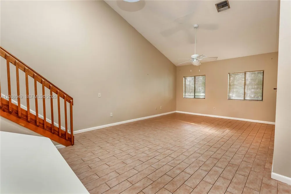 444 SE 14th St Dania Beach, FL 33004