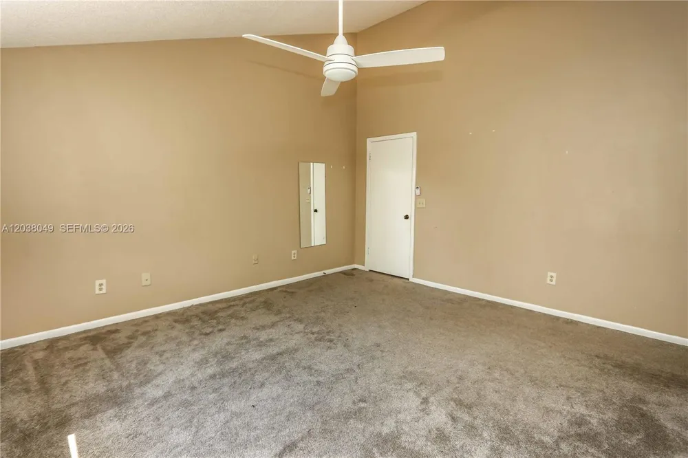 444 SE 14th St Dania Beach, FL 33004