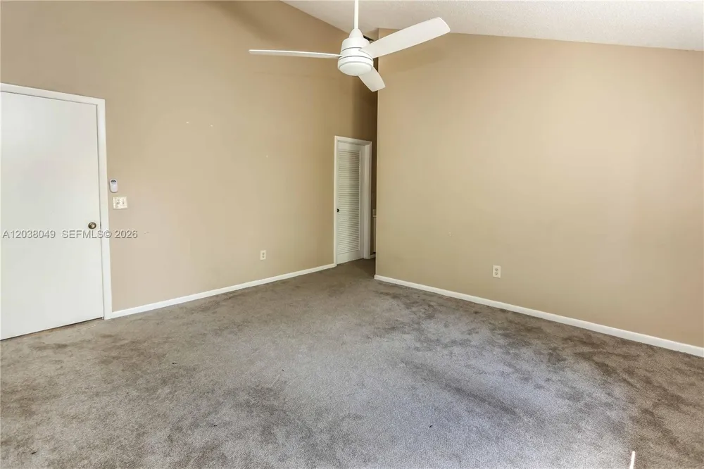 444 SE 14th St Dania Beach, FL 33004