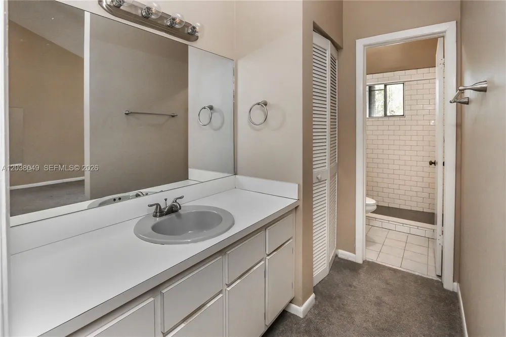 444 SE 14th St Dania Beach, FL 33004