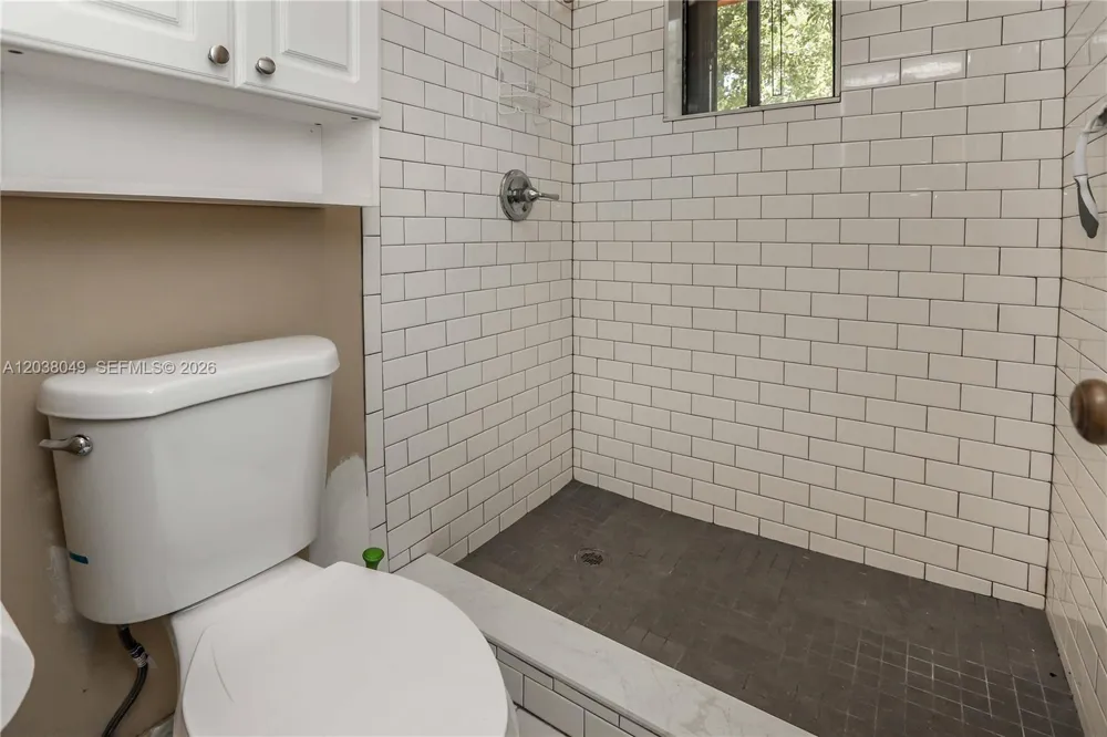 444 SE 14th St Dania Beach, FL 33004