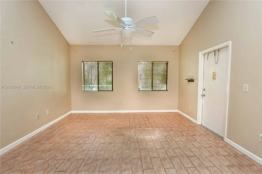 444 SE 14th St Dania Beach, FL 33004