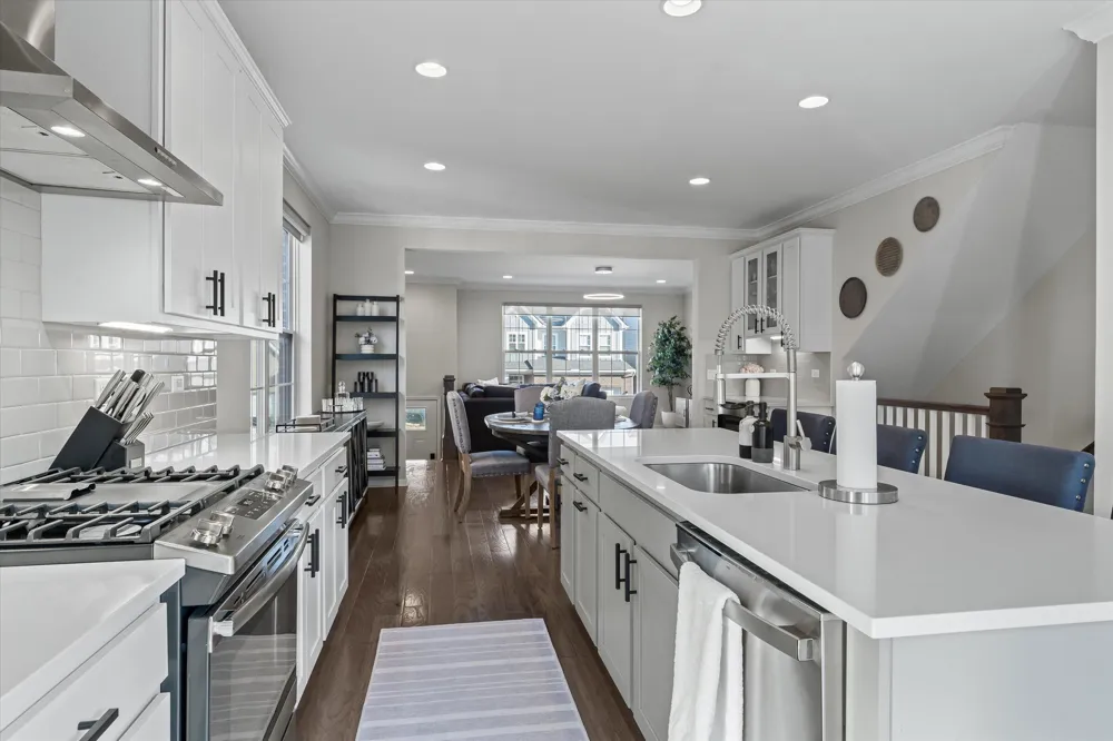 47675 Alden Terrace Northville, MI 48168