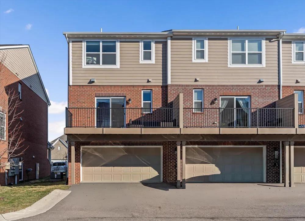 47675 Alden Terrace Northville, MI 48168