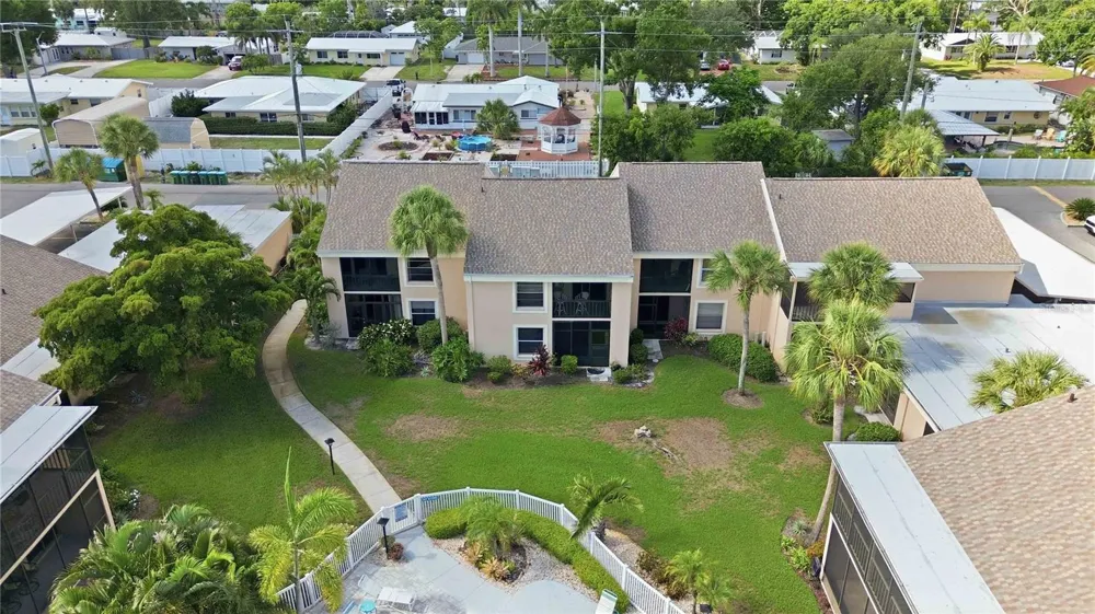 6032 7TH AVENUE W #6032 Bradenton, FL 34209