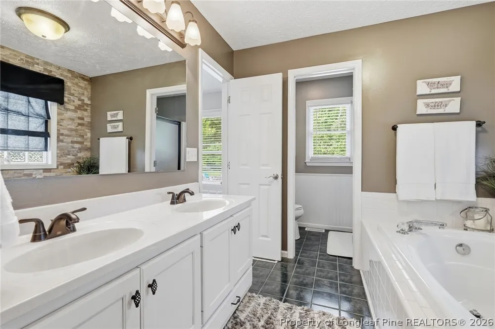 5829 Finish Line Drive Hope Mills, NC 28348