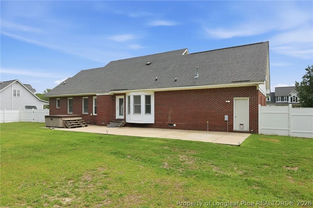 5829 Finish Line Drive Hope Mills, NC 28348