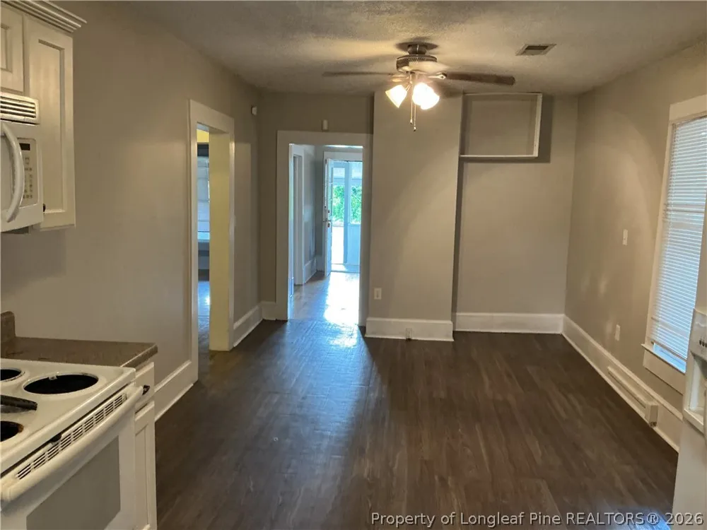 120 W Elwood Avenue Raeford, NC 28376