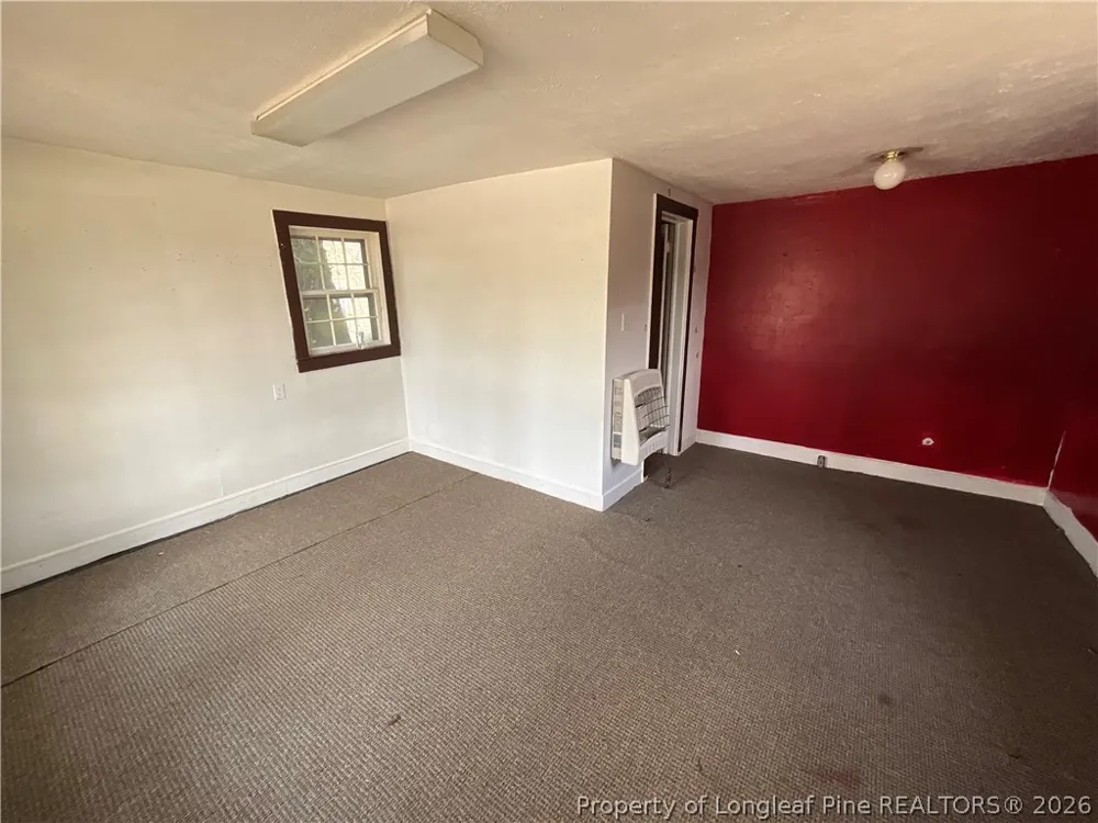 120 W Elwood Avenue Raeford, NC 28376