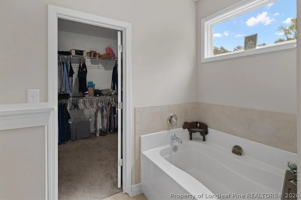 6932 Running Fox Road Hope Mills, NC 28348