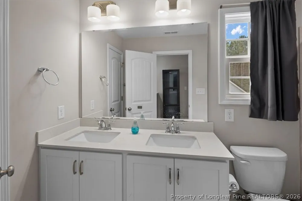 6932 Running Fox Road Hope Mills, NC 28348