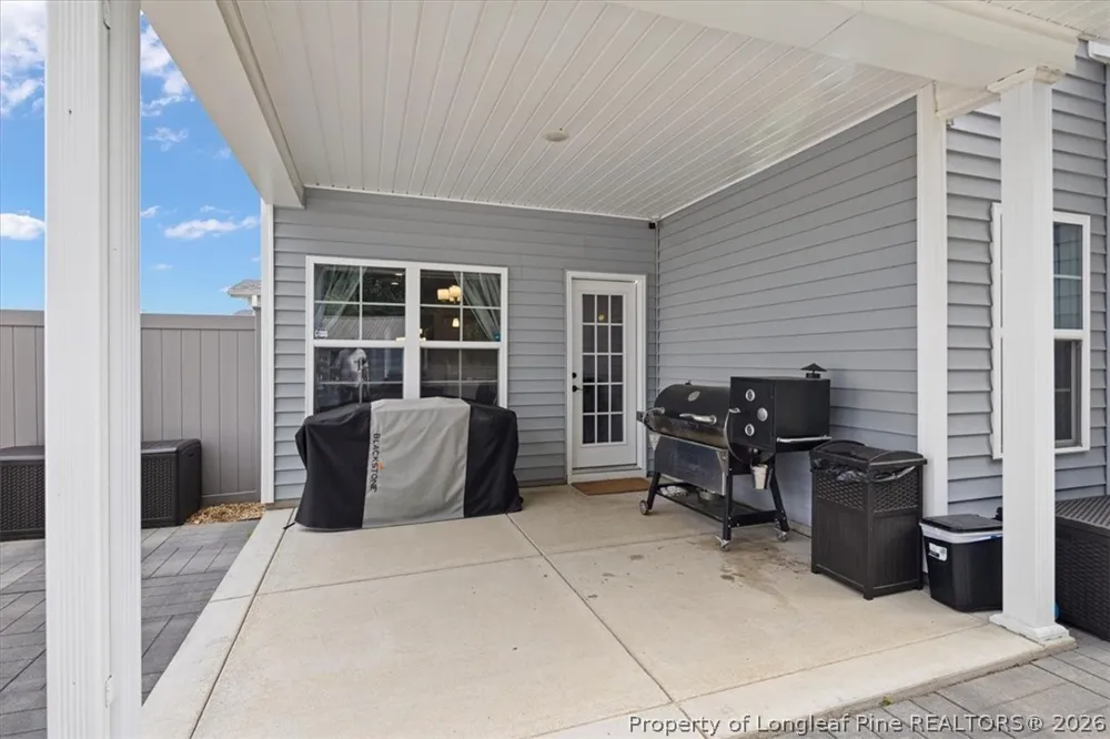 6932 Running Fox Road Hope Mills, NC 28348