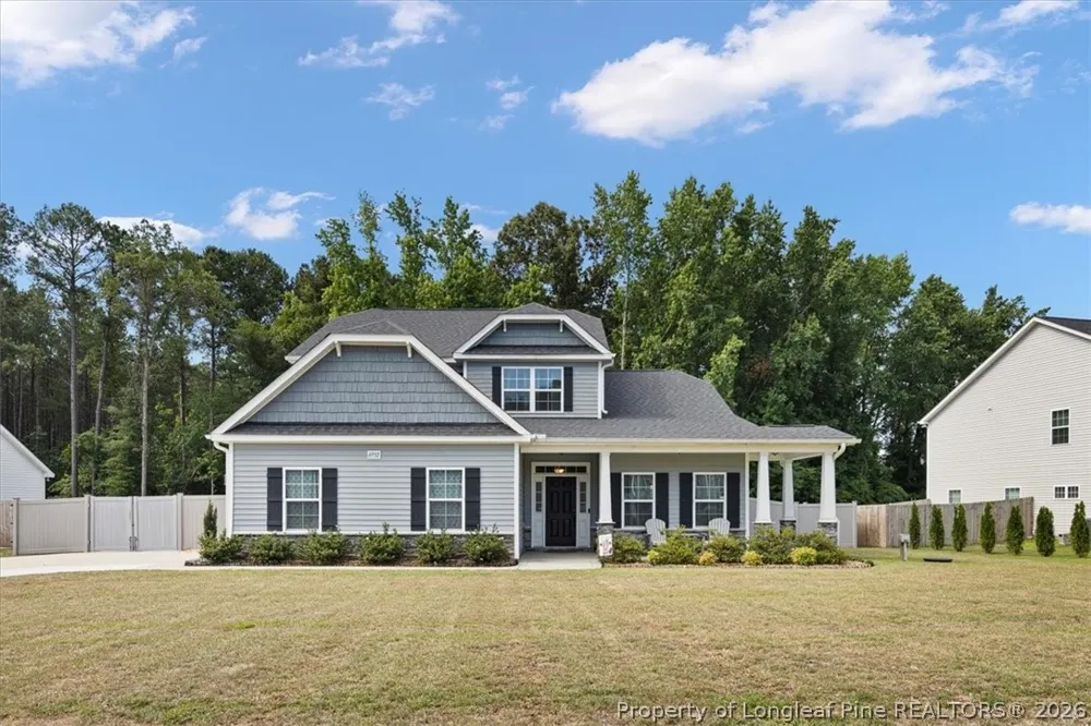 6932 Running Fox Road Hope Mills, NC 28348