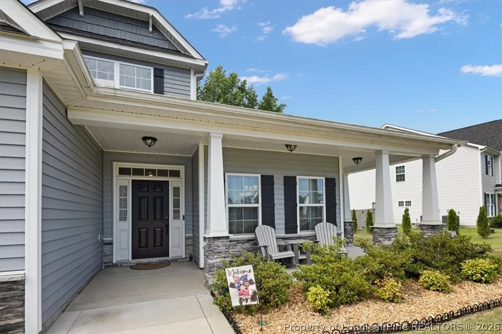 6932 Running Fox Road Hope Mills, NC 28348