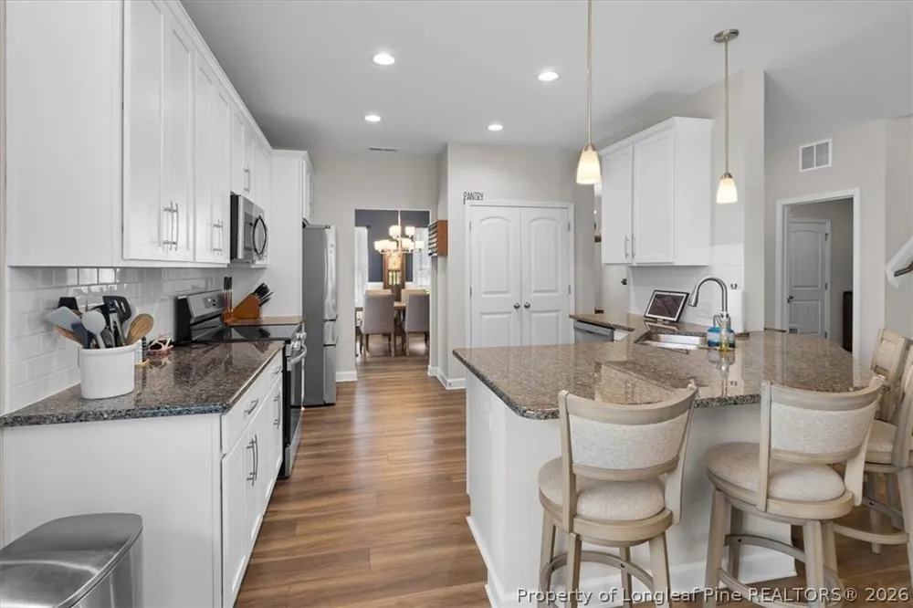 6932 Running Fox Road Hope Mills, NC 28348