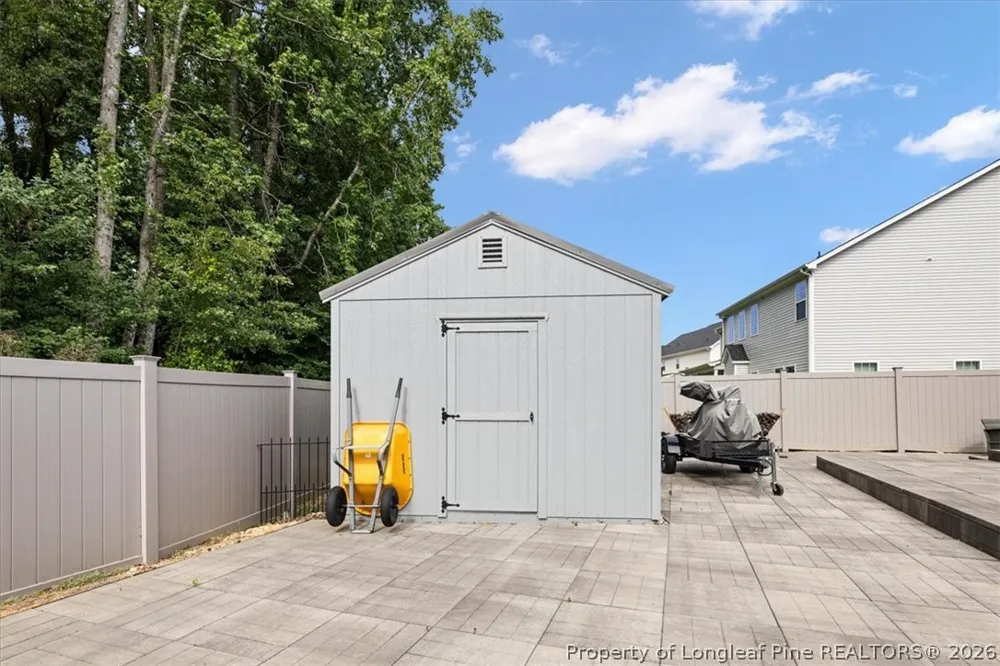 6932 Running Fox Road Hope Mills, NC 28348