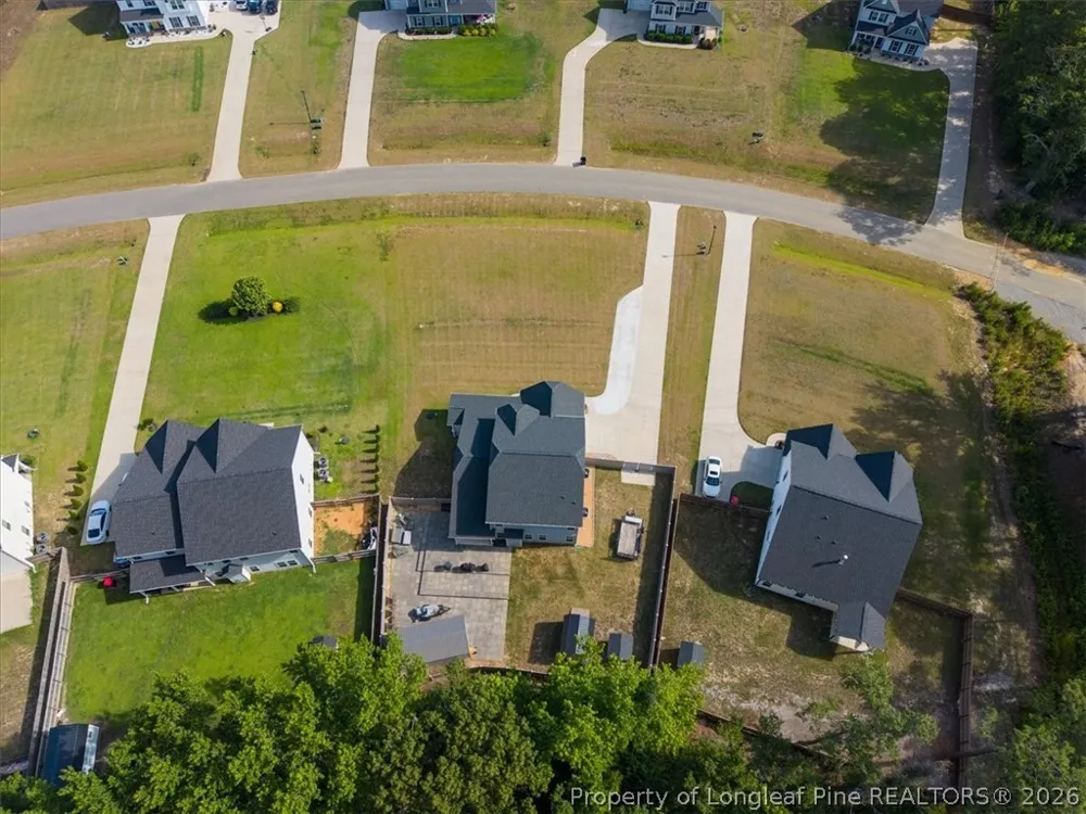 6932 Running Fox Road Hope Mills, NC 28348
