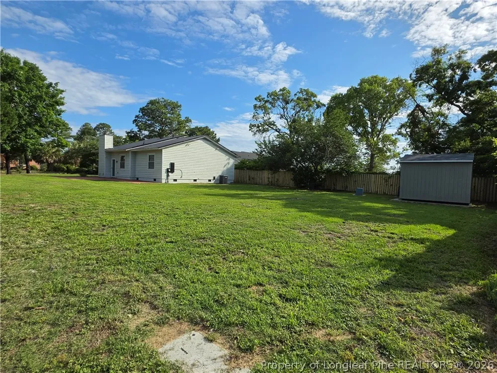 5711 Sagamore Road Hope Mills, NC 28348