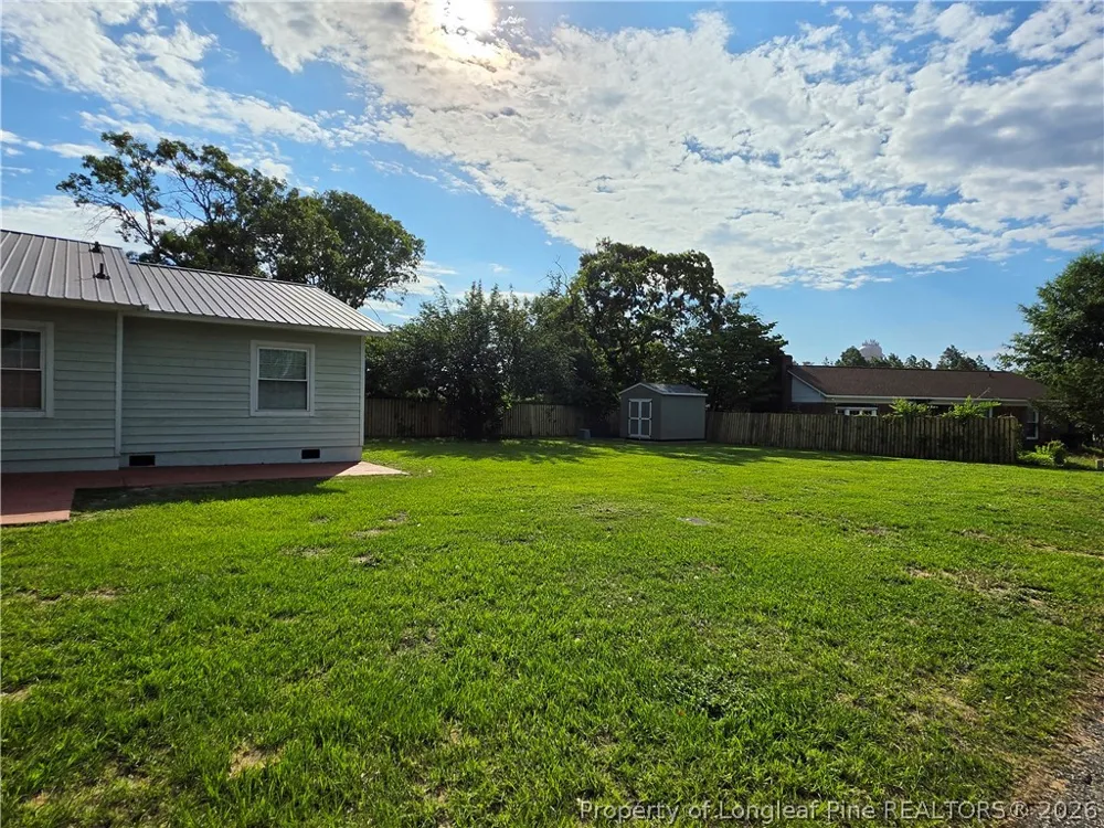 5711 Sagamore Road Hope Mills, NC 28348