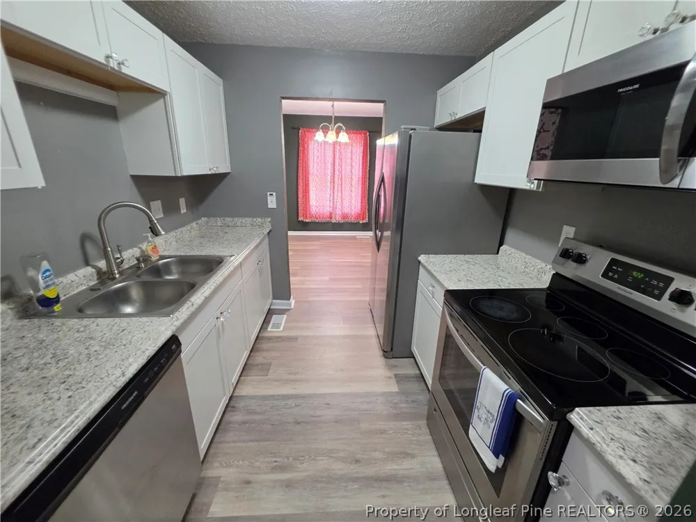 5711 Sagamore Road Hope Mills, NC 28348