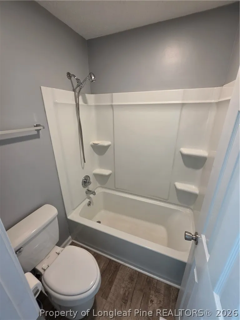 5711 Sagamore Road Hope Mills, NC 28348