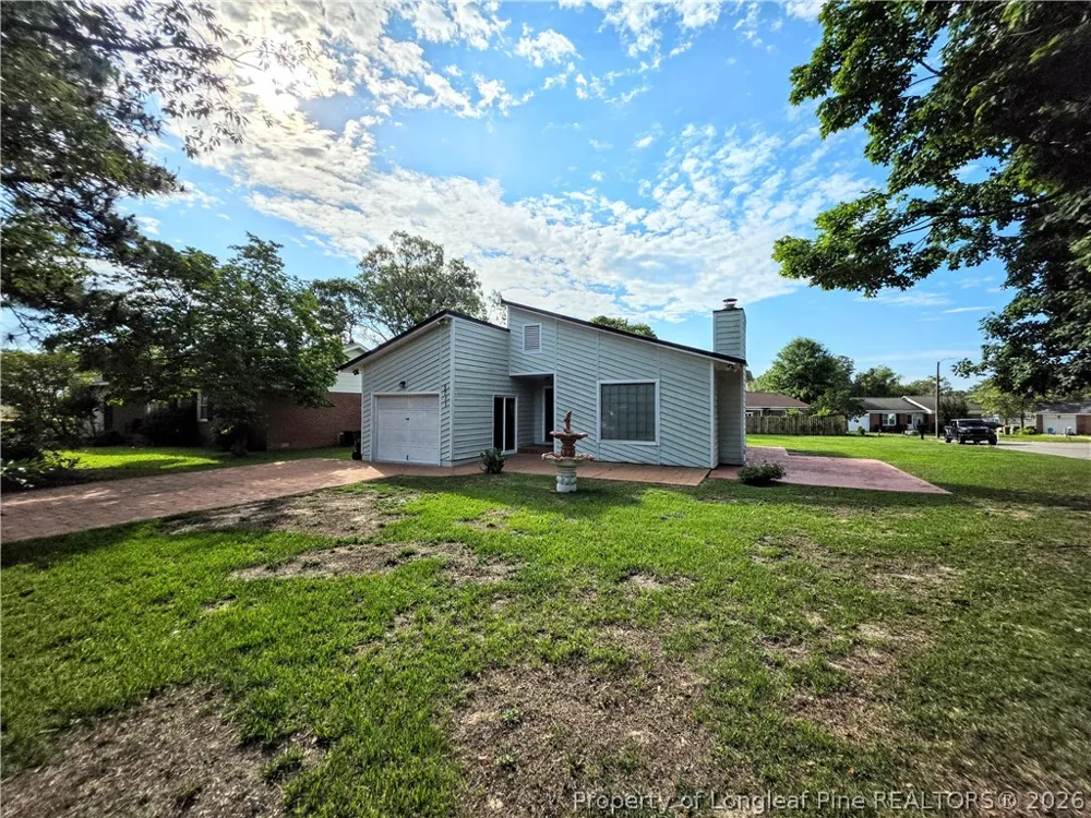 5711 Sagamore Road Hope Mills, NC 28348