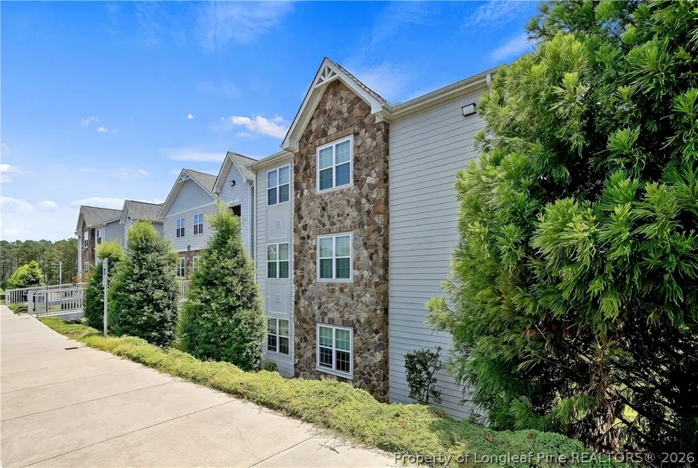 158 Gallery Drive #302 Spring Lake, NC 28390