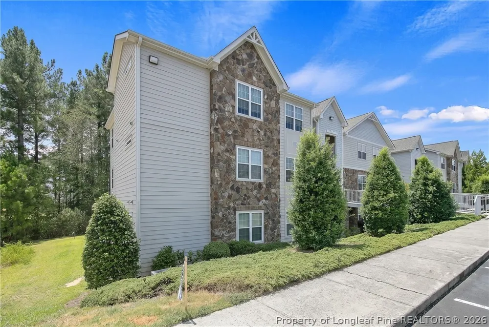 158 Gallery Drive #302 Spring Lake, NC 28390