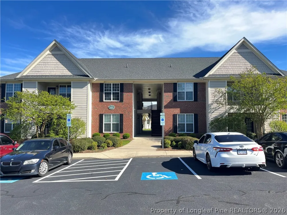 411 Gallery Drive #204 Spring Lake, NC 28390