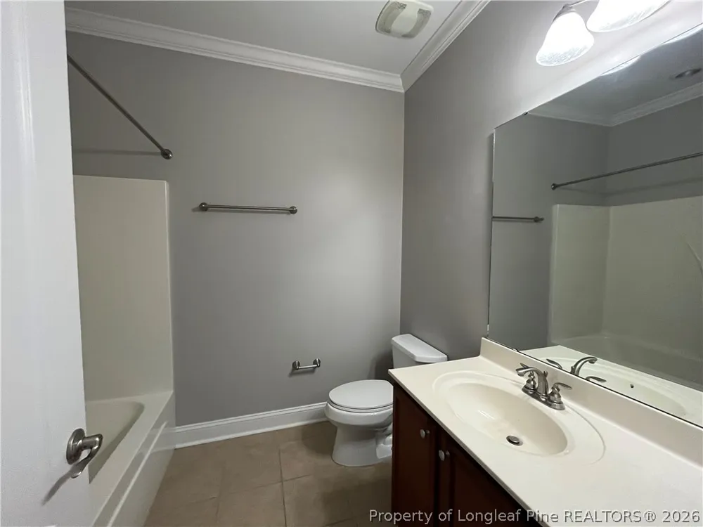 411 Gallery Drive #204 Spring Lake, NC 28390