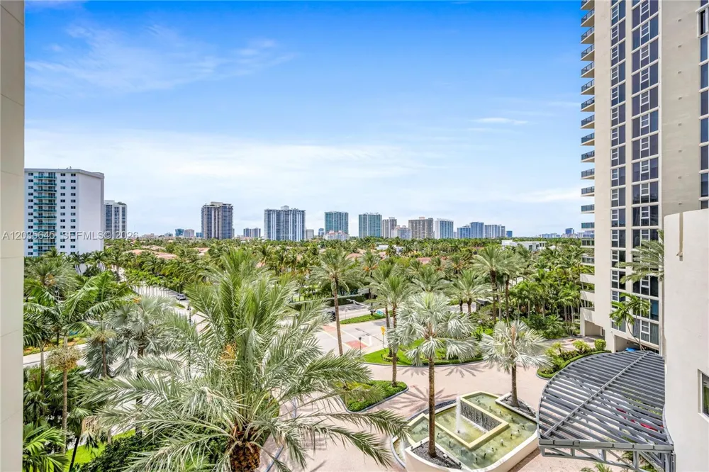 19333 Collins Ave #709 Sunny Isles Beach, FL 33160